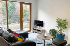 Close to Belfast City Centre.Modern Opened Planned